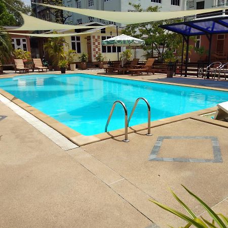 Kyi Tin Hotel Mandalay Bagian luar foto