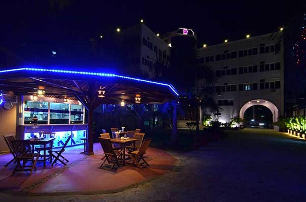 Kyi Tin Hotel Mandalay Bagian luar foto