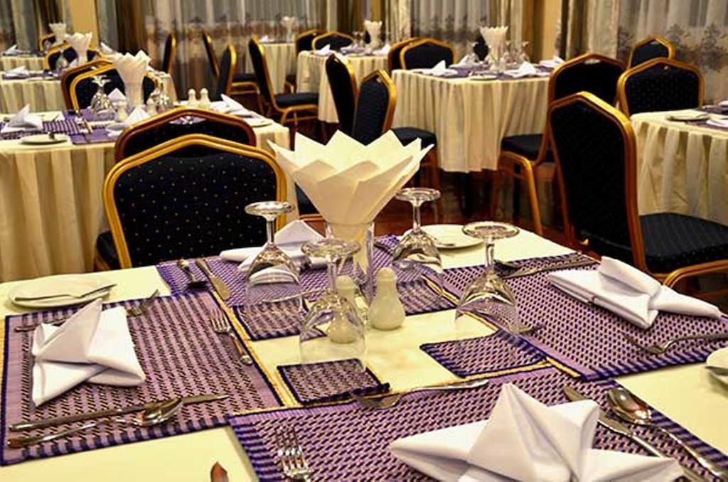 Kyi Tin Hotel Mandalay Bagian luar foto