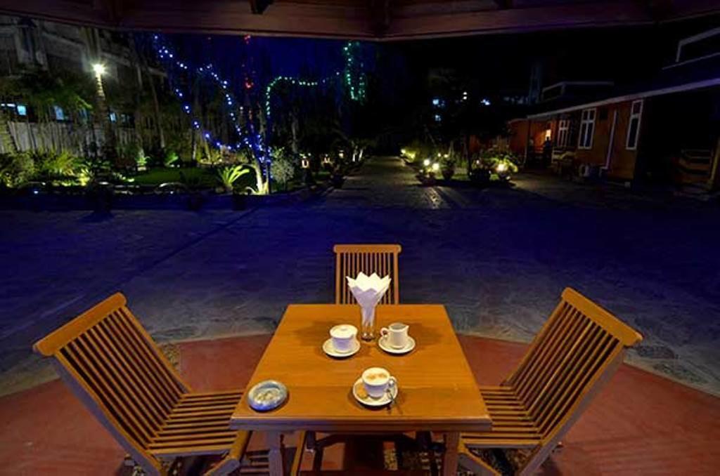 Kyi Tin Hotel Mandalay Bagian luar foto