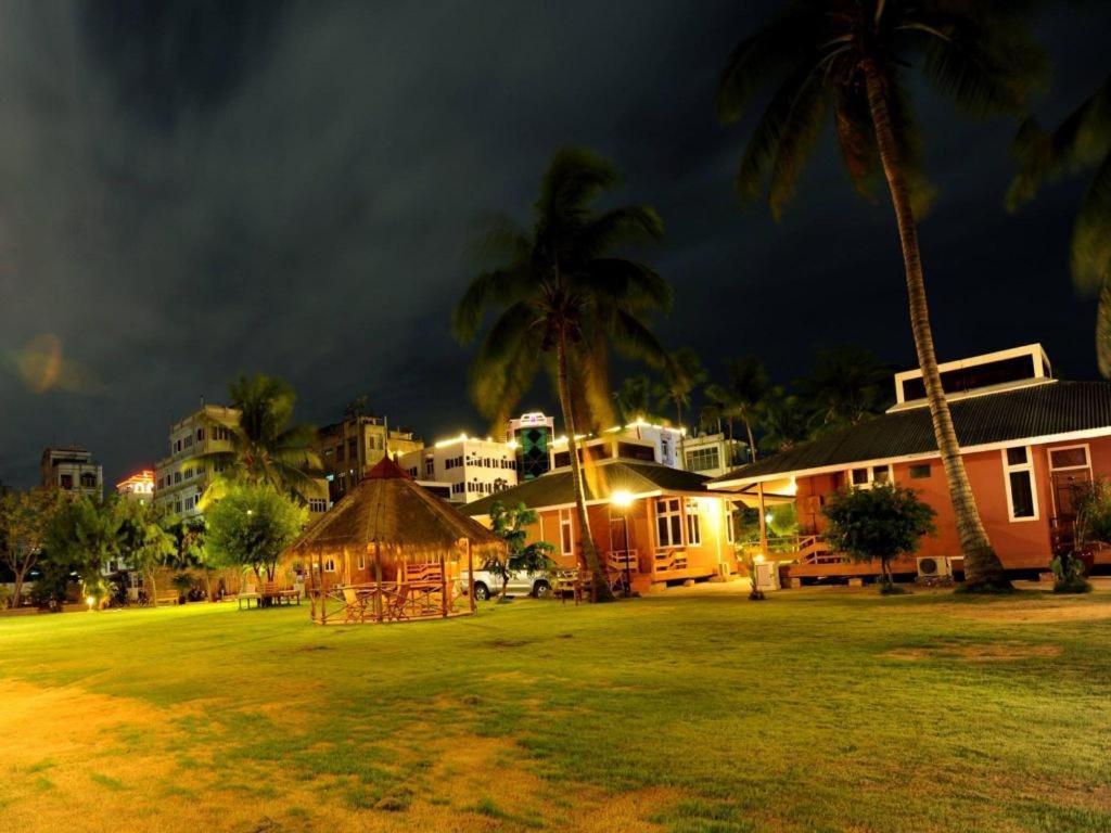 Kyi Tin Hotel Mandalay Bagian luar foto