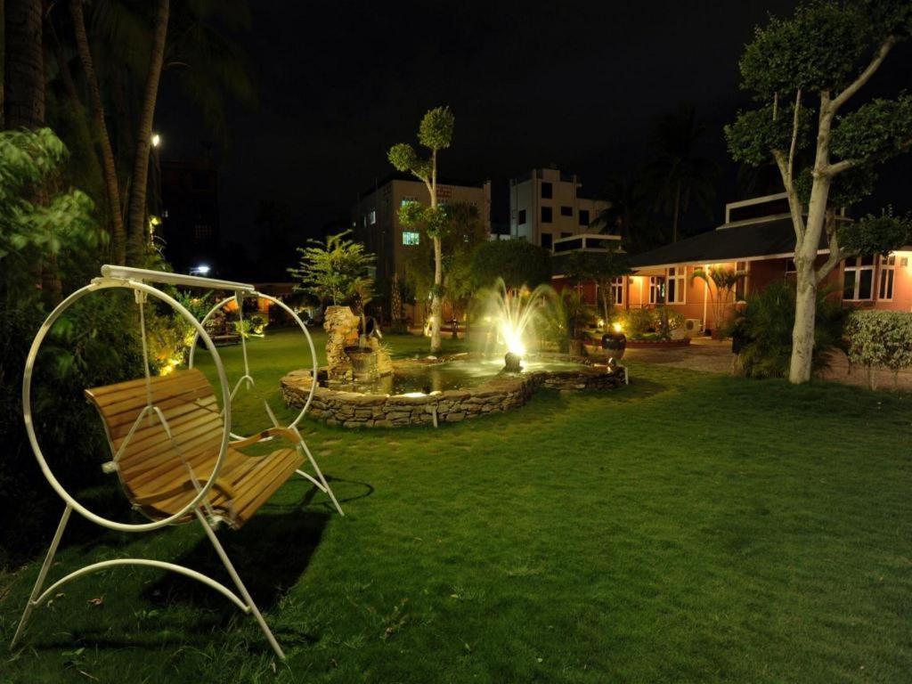 Kyi Tin Hotel Mandalay Bagian luar foto