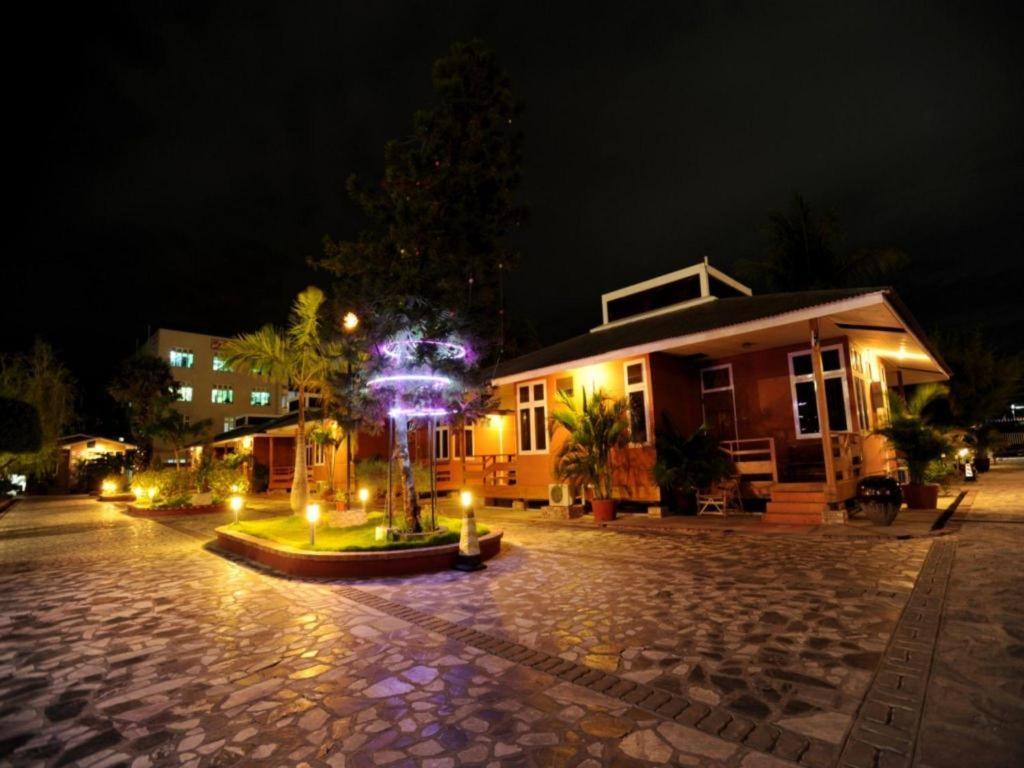 Kyi Tin Hotel Mandalay Bagian luar foto