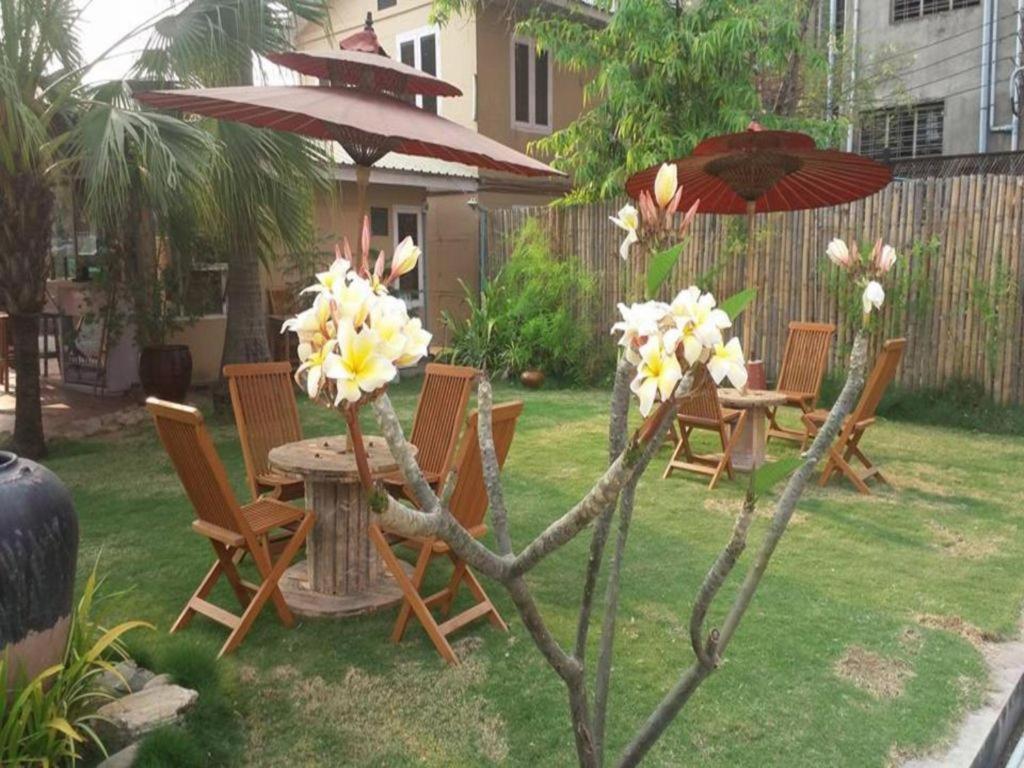 Kyi Tin Hotel Mandalay Bagian luar foto