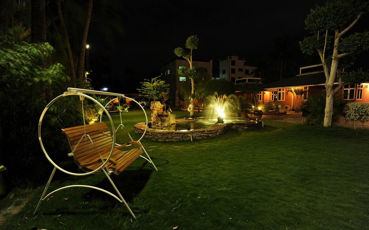 Kyi Tin Hotel Mandalay Bagian luar foto