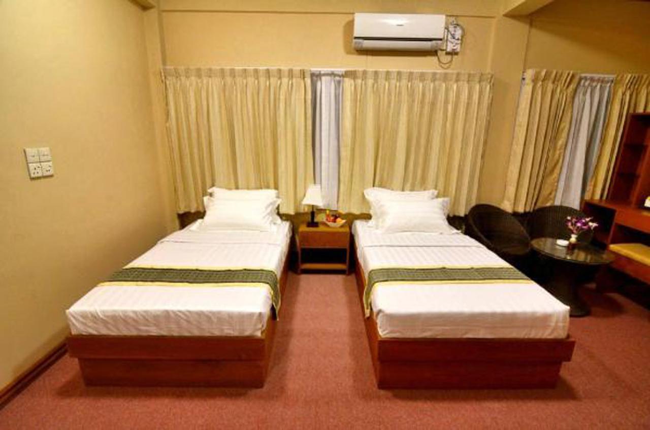 Kyi Tin Hotel Mandalay Bagian luar foto
