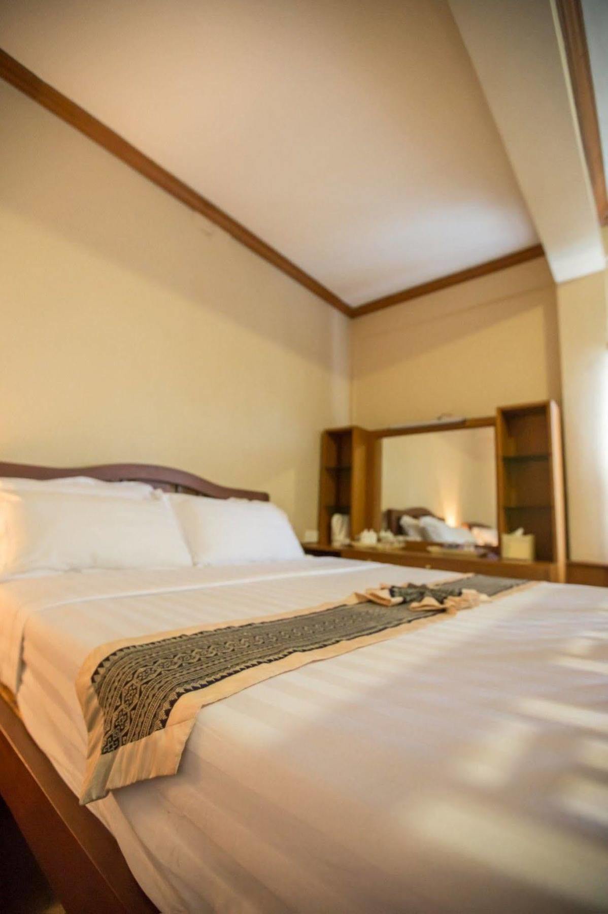 Kyi Tin Hotel Mandalay Bagian luar foto