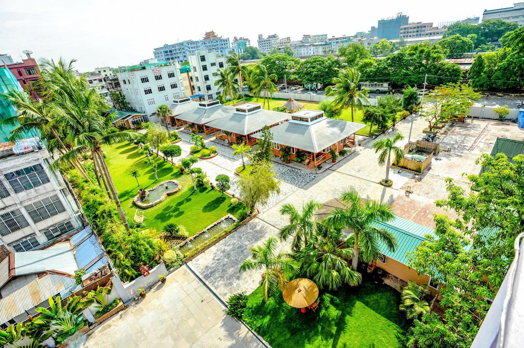 Kyi Tin Hotel Mandalay Bagian luar foto