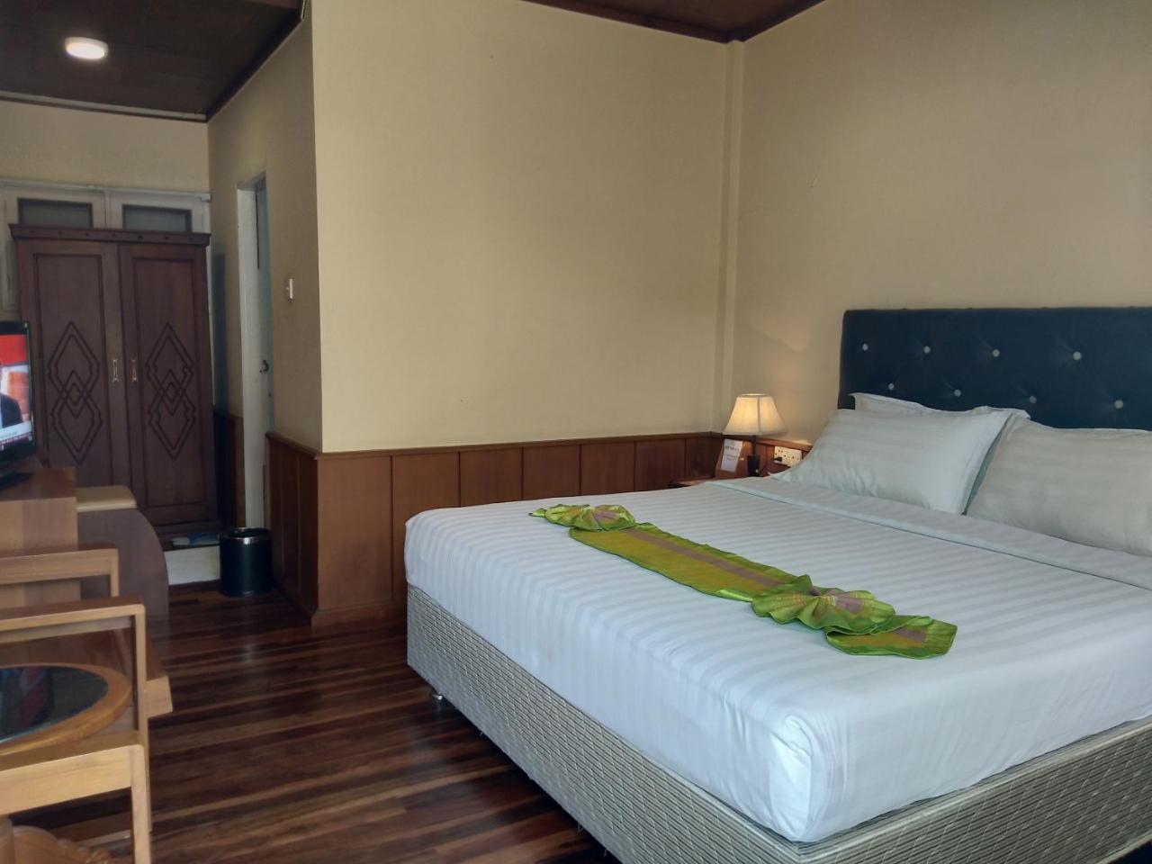 Kyi Tin Hotel Mandalay Bagian luar foto